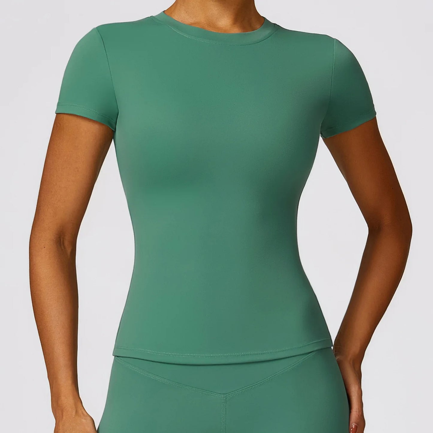 Seamless Yoga Top for Women – Lightweight & Stretchy