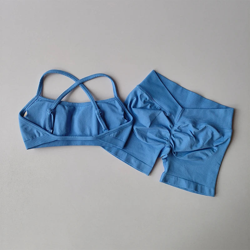Seamless Yoga Suit for Women - Comfortable & Stylish