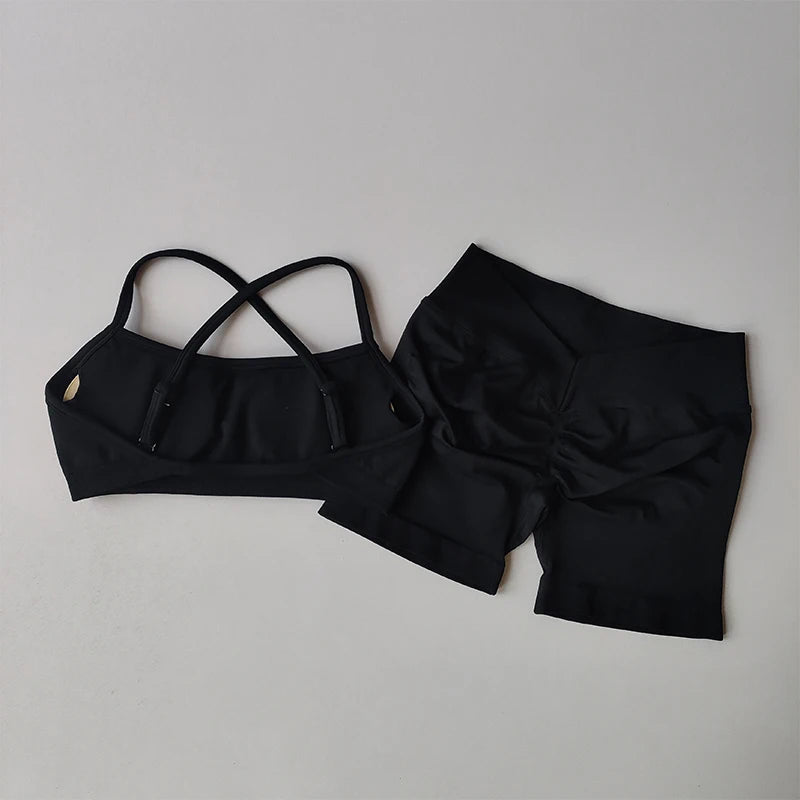Seamless Yoga Suit for Women - Comfortable & Stylish