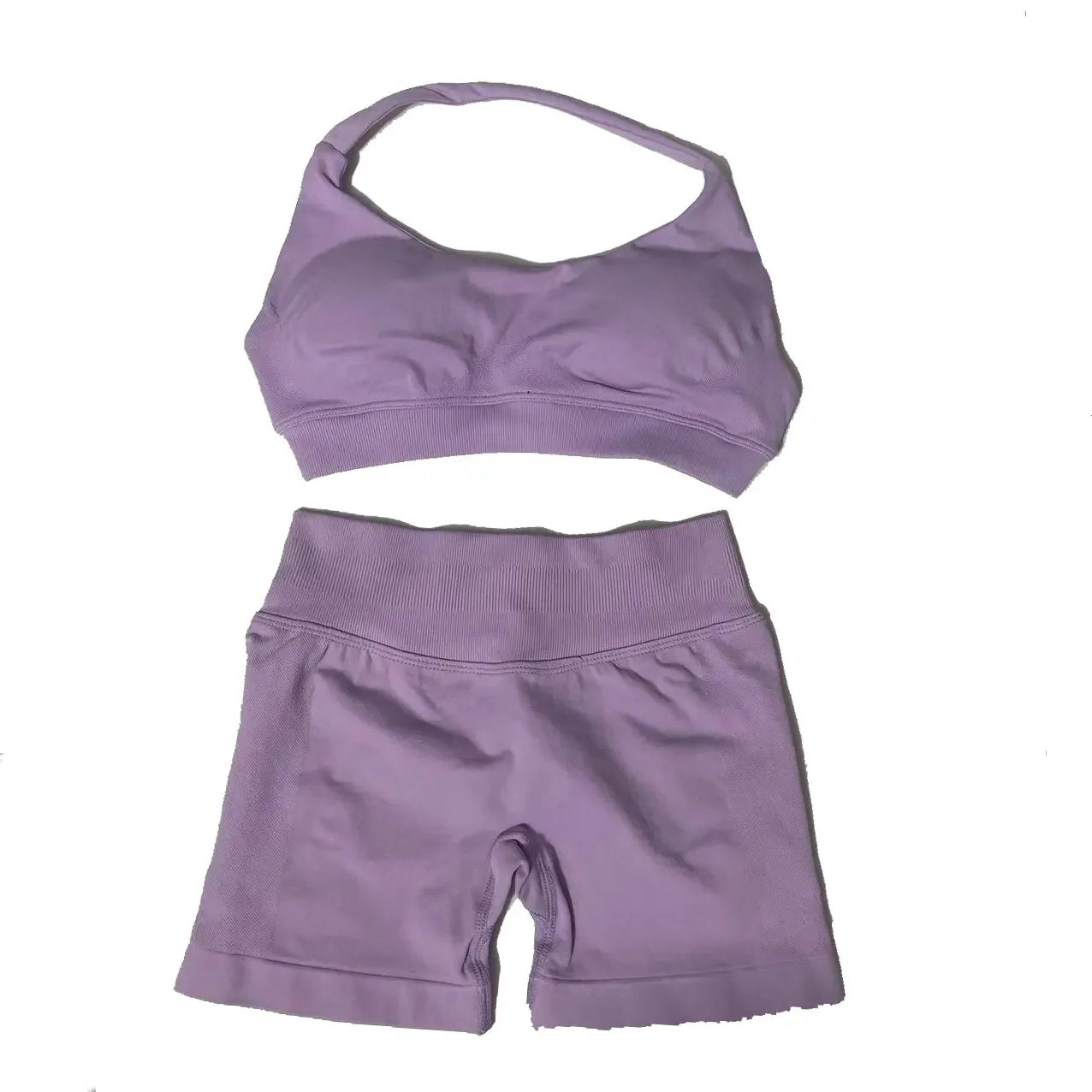 KiKis seamless fitness yoga set for women in light purple featuring a sports bra and high-waisted shorts