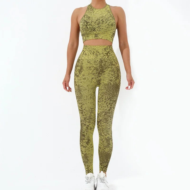 KiKis women's seamless yoga set in green with high-waisted leggings and a halter crop top